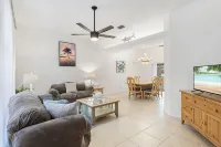 Private Oasis! Heated Pool, Fenced Yard, Poolside Bathroom, Grill, Mins to Beach - Wi-Fi