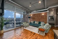 Luxury Condo in Akron Northside District. Level 2 EV Charging complimentary !!