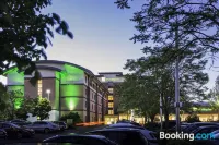 Holiday Inn OXFORD by IHG - parking