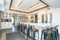 Penthouse Suite* 5-mins to Cedar Point - de charme