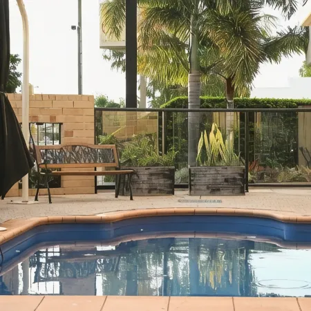 Emerald Central Palms Motel