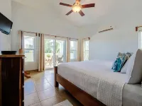 Luxury home with plunge pool, pier and 360 rooftop view just 4 miles south. - homestay