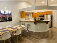 Just like home, clean in great family friendly location - Homestays