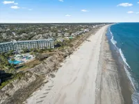 Oceanfront: The Seabatical Suite at Bridgewater Resort / Litchfield By The Sea - Boutique