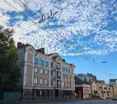 Neft Hotel - parking