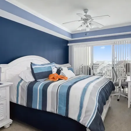 The Squiddly of Bahia Vista- spacious 3 Br/2bath