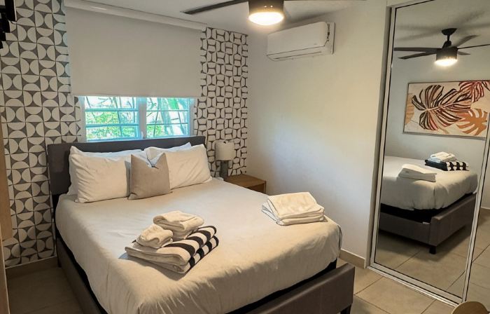 Modern 3Br Retreat with Private Pool & Waterfall