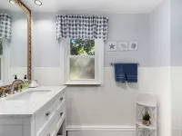 Home Sweet Home in Danbury Hotels in Danbury