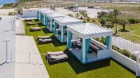 Gorgeous Lush 2 Bedroom Condo with Amazing Views and Endless Amenities - Jacuzzi