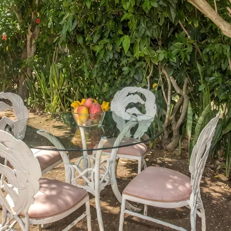 Family time, 5 minute walk from main walkway to restaurants and beach!