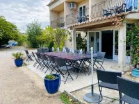 Hotel Carina-Très Grande Piscine-Local à Vélo