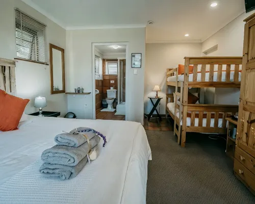 The Village Lodge Hotele w: Stormsrivier