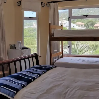 Hout Bay Backpackers Hotels near Hout Bay Beach