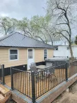 Salmon Bench Home w/ hot tub - Wifi