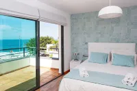 New, villa facing the sea, LEGALIZED Nº A-38/4. 1880 - 3-Star
