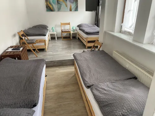Fisherman's Lodge: 1 room (living/bedroom) - bathroom - kitchen - 30 min to Frankfurt - 2 ดาว