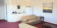 Southern Belle Inn - Мотели