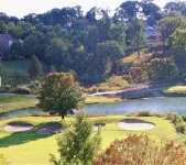 Tranquility with perfect location. Walk in unit NO STAIRS Golf course view - Apartments
