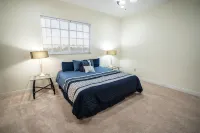 Spacious Luxurious 6Br Villa 3King Master&1 Que, Pets Ext Stay& Sep-OCT Specials - balcony