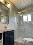 Lakeview Escape 2Br Cabin w/ Dock, 2 Pools & Resort Amenities –Bass Point - 4 tähden