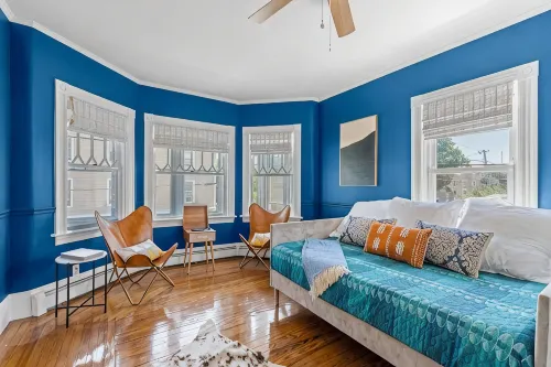 Updated, Historic District, Walk to Waterfront. Pet-Friendly! Sleeps 12 - 3-Star
