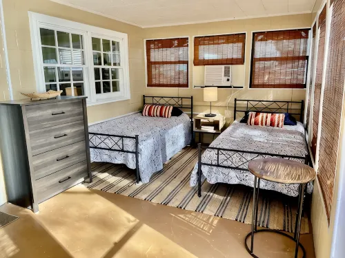 Lake Front Cottage, Private Boat Ramp & Dock, Kayaks, Arcade Games, Ping Pong - 3-Star