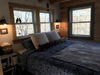 Waterfront cottage with deep water dock, ocean front. - 4-Star