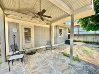 Riverbend Motel & Cabins - Pet Friendly