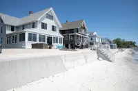 PRIVATE BEACH: A SLICE OF HEAVEN @ NIANTIC W/ 6 QUEENS 1 FULL BED - WiFi