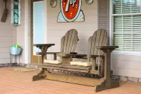 Southern Backroad Retreats (The Pool House) - 3-Star