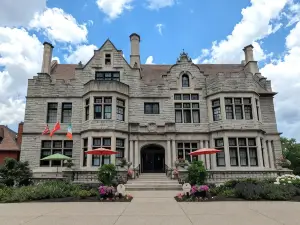 Mansions on Fifth