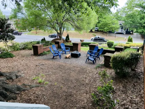 A totally renovated home in the heart of Roswell and central to Roswell’s best. - Wifi