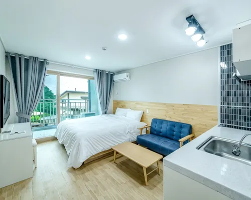 Seogwipo Mary J Spa Pension Hotel in zona Cattedrale della Trinità