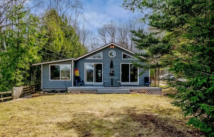 Beautiful 2BR+Loft Cottage with amazing views!