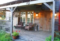Cabin rental near Cedar Point, Lake Erie, with Hot Tub, Campfire Pit, Gas Grill - 2-Star