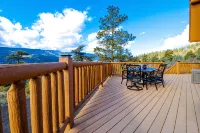 Fully Remodeled Cabin with breathtaking views - 4-Star
