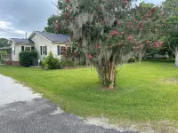 Lake Moultrie Lakefront:  Private Dock + Pet-Friendly + Bring Your Boat! - Boutique