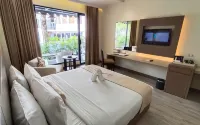 Rattan Inn Hotel - Pools