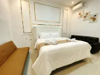 Double D Guesthouse Syariah - Guest houses