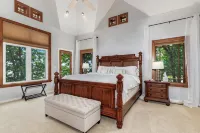 Waterfront Home with Million Dollar Views on Duck Creek - con encanto