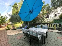 Apartment Didi with private garden, close to the center, family-friendly - 3성급