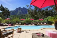 Logis Hotel le Lonca - Pools