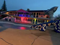 Colonial Motel - balcony