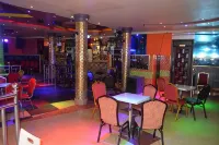 Super Paradise Hotel - sarapan