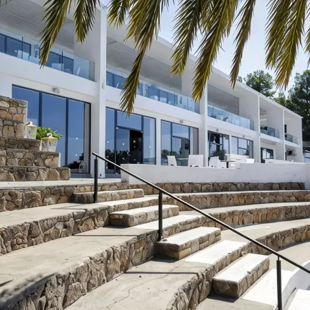 Aiora Aqua Resort