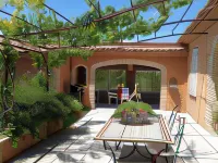 Les Jardins de l'Ermitage - ที่มีสปา