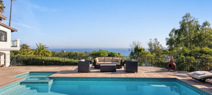 Villa Costera Hotels in Malibu