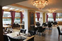 Hotel Spatz - Bãi đậu xe