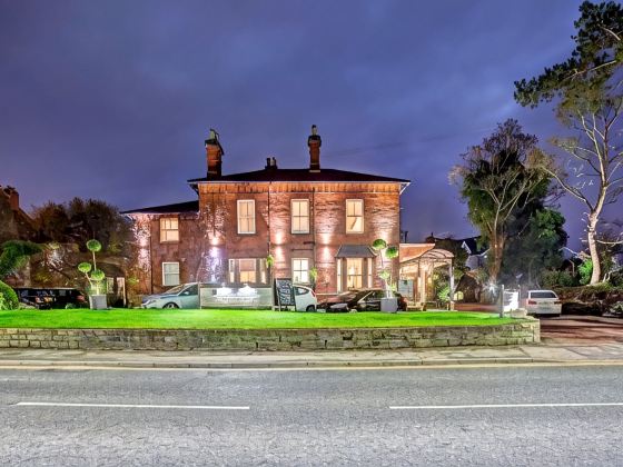 Alexandra Court Hotel