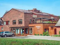 Staffanstorps Gästis - Hotell & Restaurang Hotels near Grecoborgs ankdamm